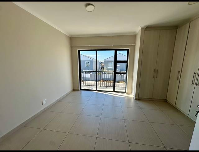 3 BEDROOM TOWNHOUSE TO LET IN PARKLANDS
